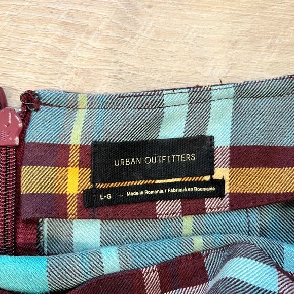 URBAN OUTFITTERS colorful plaid skirt size large - Picture 4 of 7